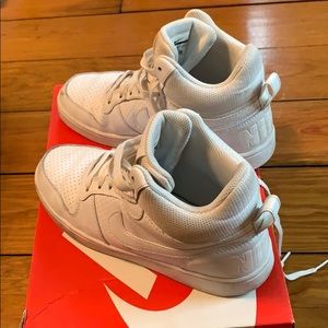 Nike court mid white